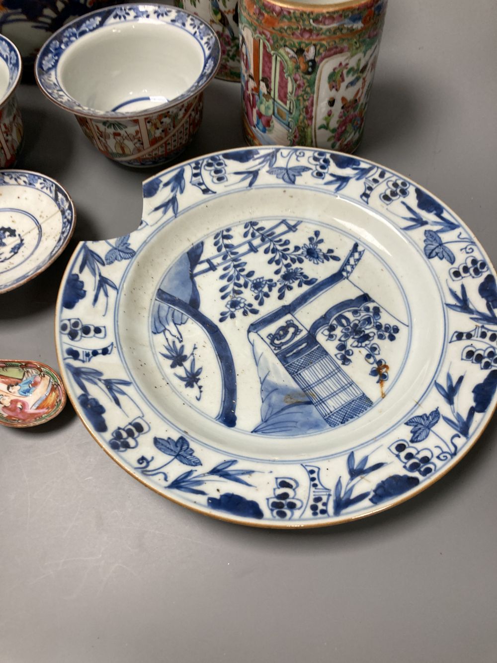 Two 19th century Chinese famille rose brushpots, and other Chinese and Japanese porcelain items, 18th-20th century